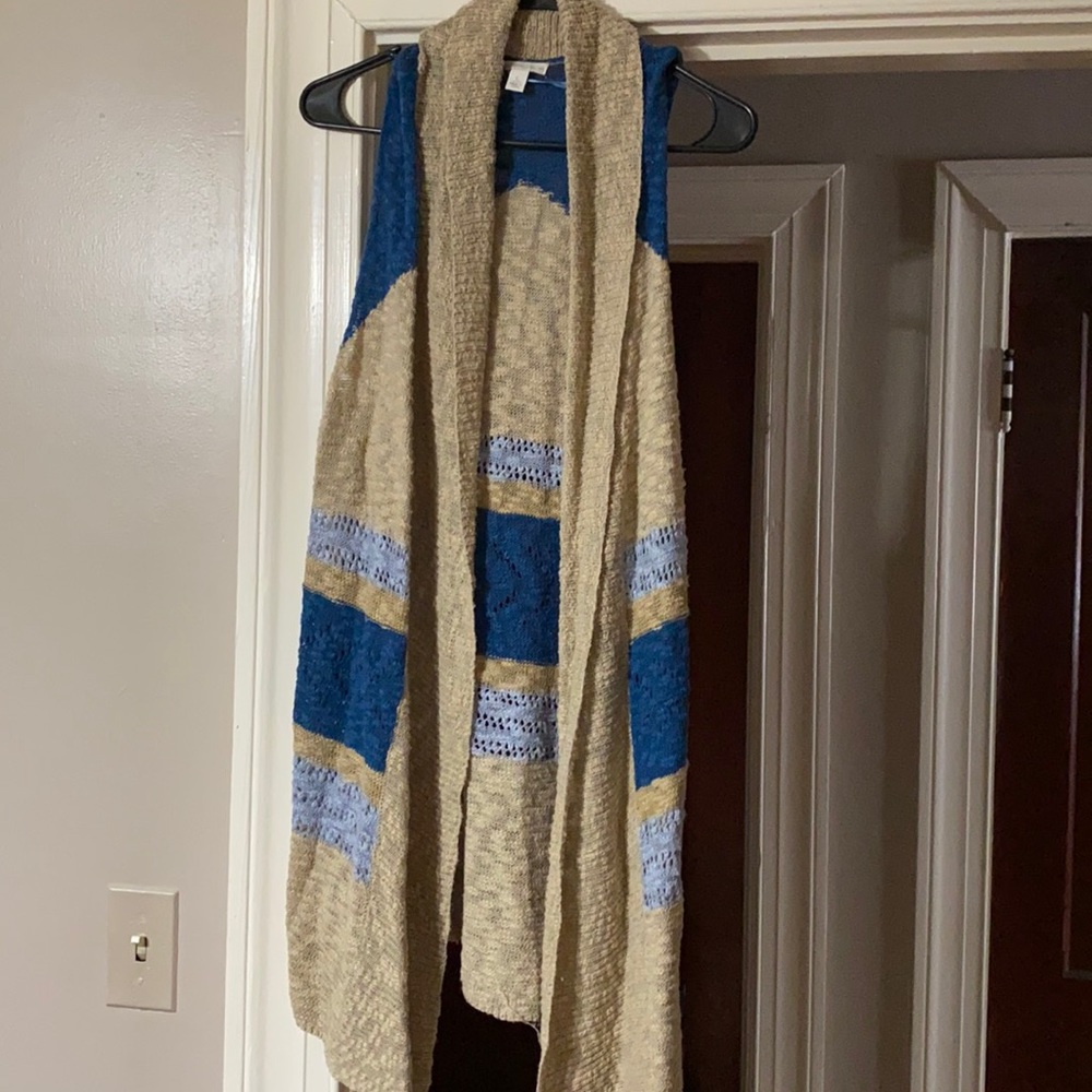 Sweater vest